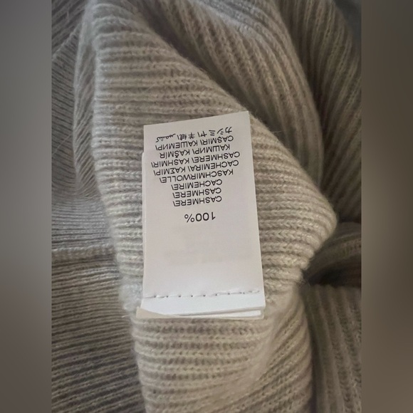 NWT Brunello Cucinelli 100% Cashmere Rib Bell Monili Cuff Made Italy Size M - Picture 3 of 11